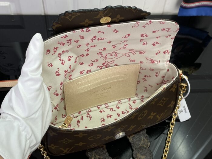 루이비통 월릿 온 체인 아이비 M15148 레플리카 미러급 SA급 S급 고퀄리티 최상급 하이엔드 가방 [여성] 3