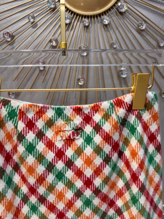 미우미우 대각선 체크 스커트 레플리카 미러급 SA급 S급 고퀄리티 하이엔드 최상급 의류 [여성] 6