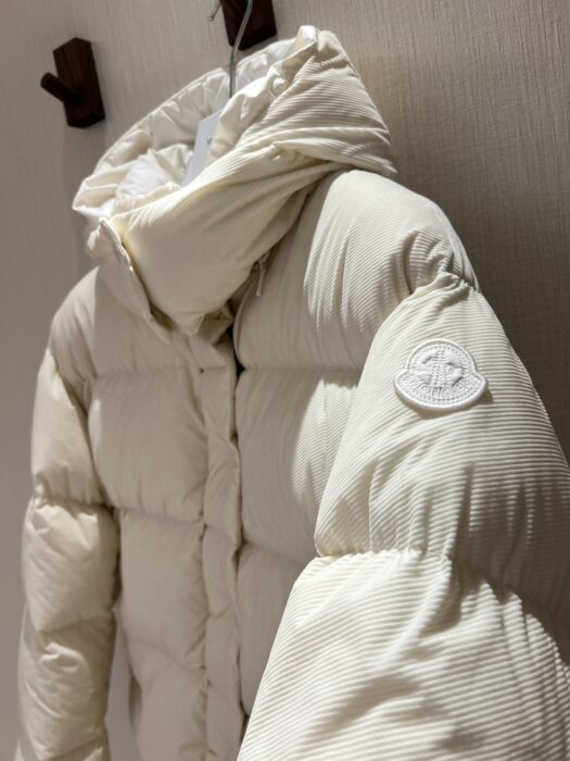 몽클레어 후드 다운 자켓(2color) 레플리카 미러급 SA급 S급 고퀄리티 하이엔드 최상급 의류 [여성] 16