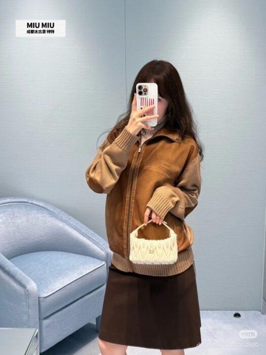 미우미우 스웨이드 니트 컷 자켓 레플리카 미러급 SA급 S급 고퀄리티 하이엔드 최상급 의류 [여성] 22