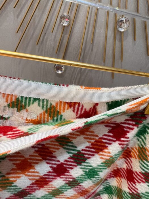 미우미우 대각선 체크 스커트 레플리카 미러급 SA급 S급 고퀄리티 하이엔드 최상급 의류 [여성] 7