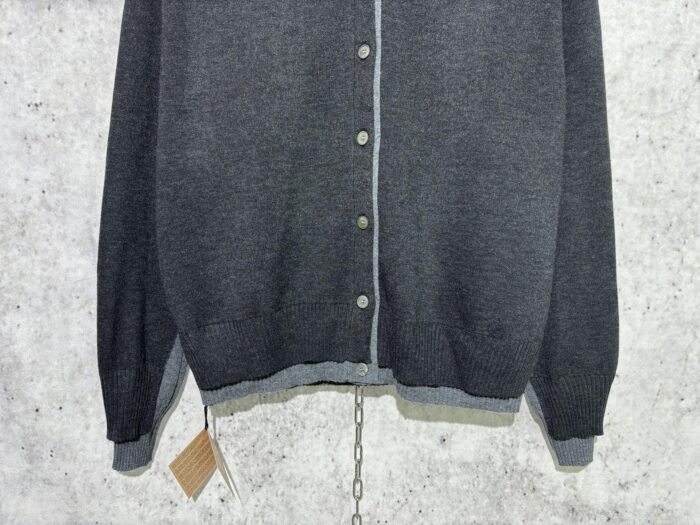 미우미우 모노그램 페이크 레이어링 가디건 다크 그레이 레플리카 미러급 SA급 S급 고퀄리티 하이엔드 최상급 의류 [남성여성공용] 7