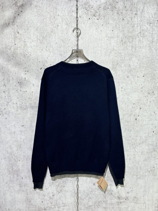 미우미우 모노그램 페이크 레이어링 가디건 네이비 레플리카 미러급 SA급 S급 고퀄리티 하이엔드 최상급 의류 [남성여성공용] 4