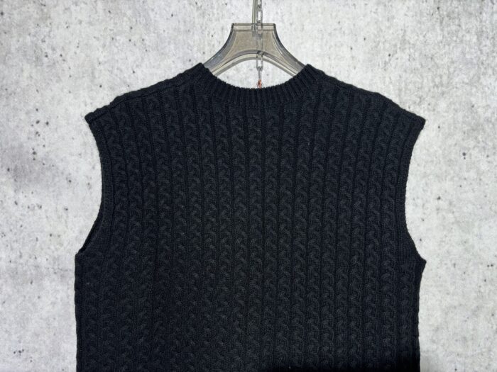 로에베 점보 로고 양털 민소매 블랙 레플리카 미러급 SA급 S급 고퀄리티 하이엔드 최상급 의류 [남성여성공용] 6