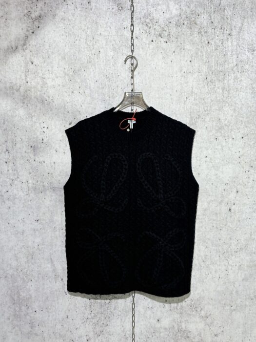 로에베 점보 로고 양털 민소매 블랙 레플리카 미러급 SA급 S급 고퀄리티 하이엔드 최상급 의류 [남성여성공용] 3