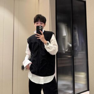 로에베 점보 로고 양털 민소매 블랙 레플리카 미러급 SA급 S급 고퀄리티 하이엔드 최상급 의류 [남성여성공용]