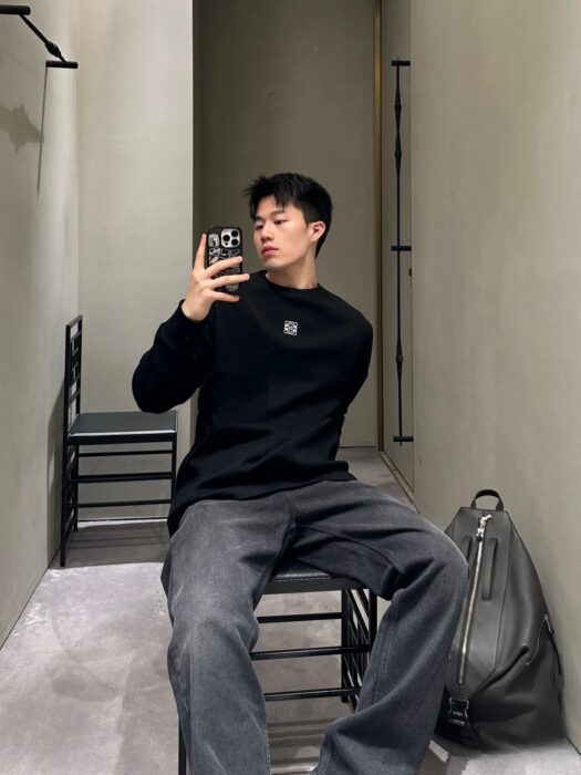 로에베 로고 자수 긴팔티 블랙 레플리카 미러급 SA급 S급 고퀄리티 하이엔드 최상급 의류 [남성여성공용] 2