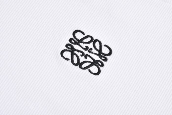 로에베 로고 자수 긴팔티 화이트 레플리카 미러급 SA급 S급 고퀄리티 하이엔드 최상급 의류 [남성여성공용] 10