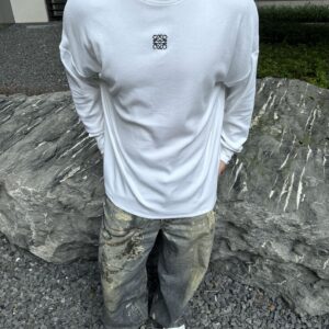 로에베 로고 자수 긴팔티 화이트 레플리카 미러급 SA급 S급 고퀄리티 하이엔드 최상급 의류 [남성여성공용]