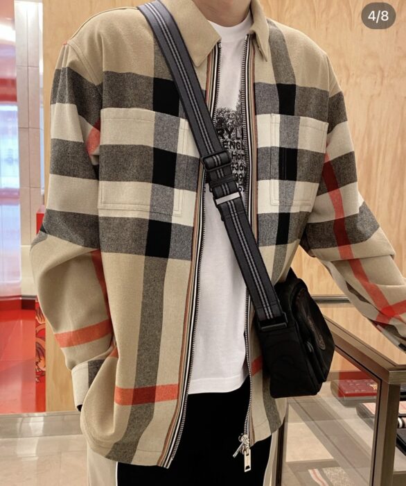 버버리 양털 체크 지퍼 자켓 레플리카 미러급 SA급 S급 고퀄리티 하이엔드 최상급 의류 [남성여성공용]