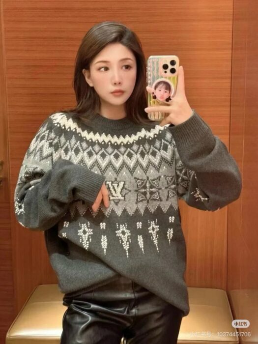 루이비통 스키 자카드 라운드넥 니트 그레이 레플리카 미러급 SA급 S급 고퀄리티 하이엔드 최상급 의류 [남성여성공용] 2