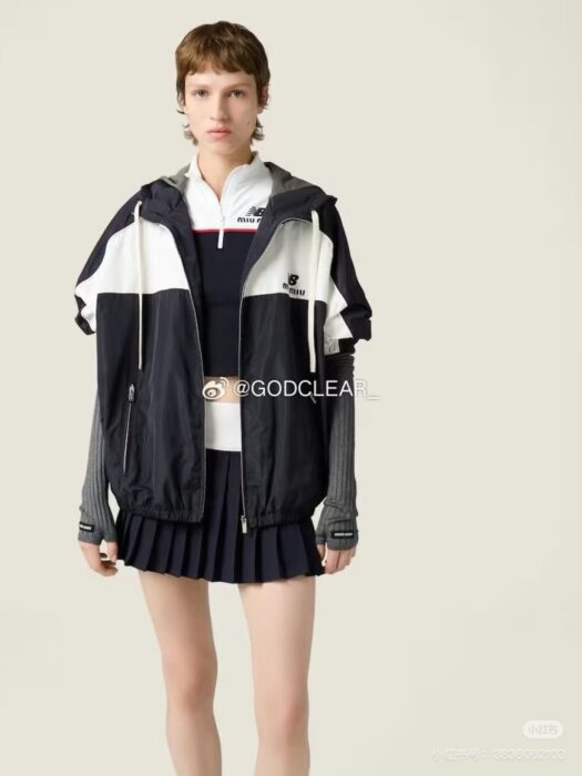 미우미우 x 뉴발란스 테크니컬 포플린 후디 자켓 레플리카 미러급 SA급 S급 고퀄리티 하이엔드 최상급 의류 [여성] 28