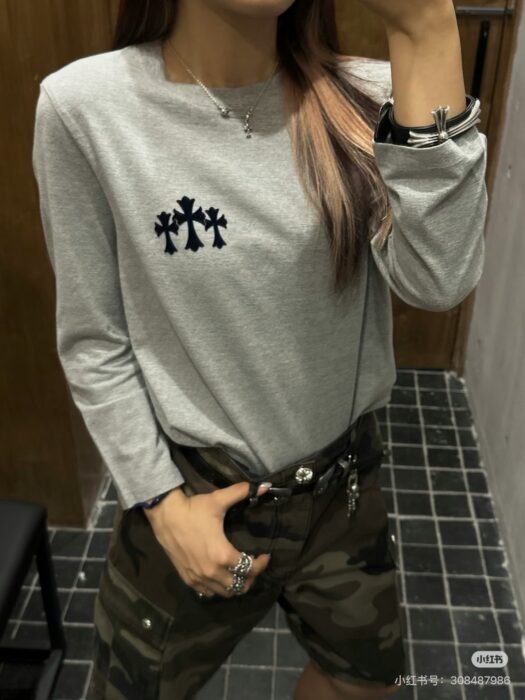 크롬하츠 검정 십자가 긴팔티 그레이 레플리카 미러급 SA급 S급 고퀄리티 하이엔드 최상급 의류 [남성여성공용]