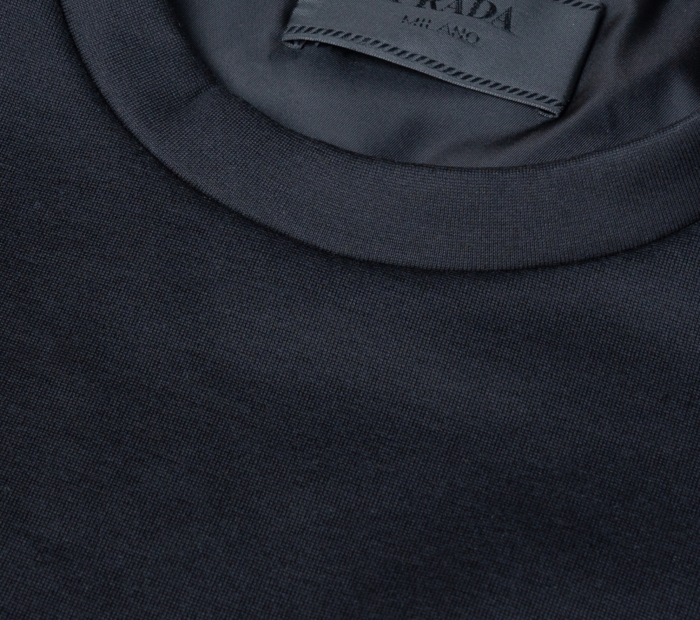 프라다 가슴 세모 모노그램 맨투맨 블랙 UJL30A-11OQ-F0806-S-222 레플리카 미러급 SA급 S급 고퀄리티 하이엔드 최상급 의류 [남성여성공용] 6