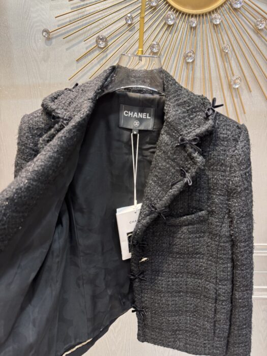 샤넬 블랙 트위드 자켓 레플리카 미러급 SA급 S급 고퀄리티 하이엔드 최상급 의류 [여성] 4