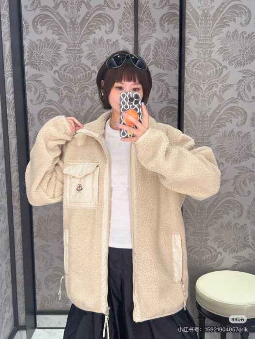 몽클레르 포켓 장식의 테디 집업 스웨트셔츠 레플리카 미러급 SA급 S급 고퀄리티 하이엔드 최상급 의류 [여성] 3