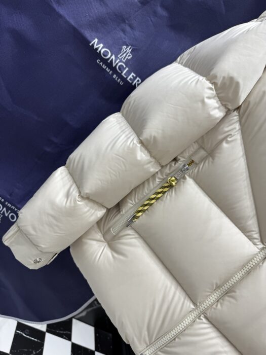 몽클레어 Katmai 숏 다운 자켓 레플리카 미러급 SA급 S급 고퀄리티 하이엔드 최상급 의류 [남성여성공용] 27