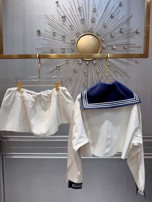 미우미우 업사이클드 데님 자켓&스커트 레플리카 미러급 SA급 S급 고퀄리티 하이엔드 최상급 의류 [여성] 3