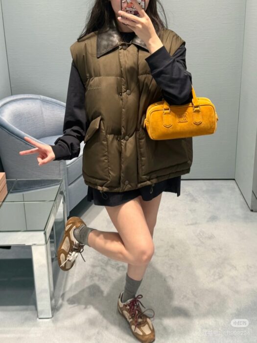 미우미우 테크니컬 퐁제 다운 베스트 레플리카 미러급 SA급 S급 고퀄리티 하이엔드 최상급 의류 [여성] 10