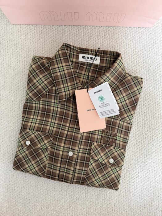 미우미우 플레이드 셔츠 카멜 토바코 레플리카 미러급 SA급 S급 고퀄리티 하이엔드 최상급 의류 [여성] 14