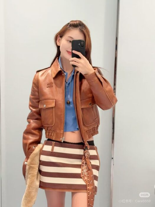 미우미우 나파 가죽 자켓, 스커트 레플리카 미러급 SA급 S급 고퀄리티 하이엔드 최상급 의류 [여성] 17