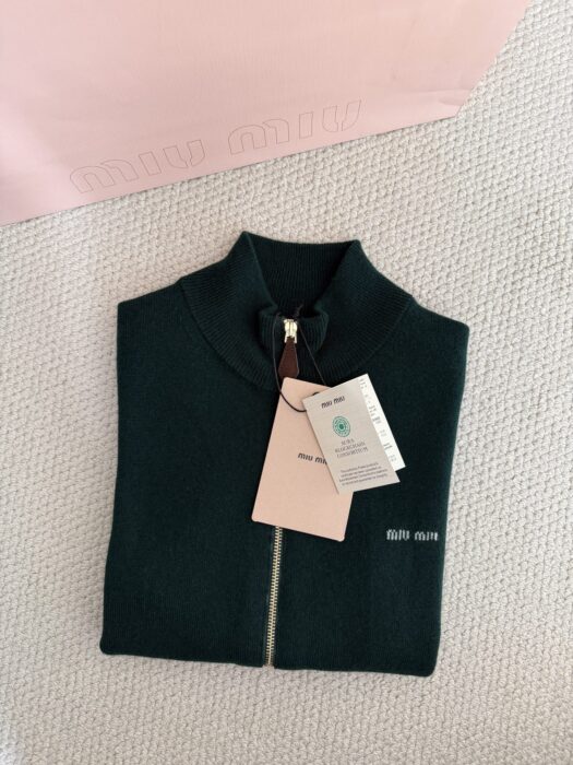 미우미우 그린 가디건 레플리카 미러급 SA급 S급 고퀄리티 하이엔드 최상급 의류 [여성] 17