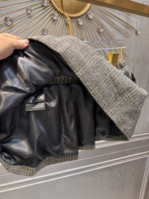 미우미우 체브론 미니스커트 레플리카 미러급 SA급 S급 고퀄리티 하이엔드 최상급 의류 [여성] 7