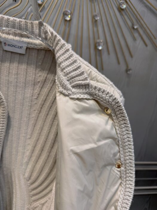 몽클레어 패딩 울 가디건(2color) 레플리카 미러급 SA급 S급 고퀄리티 하이엔드 최상급 의류 [여성] 18