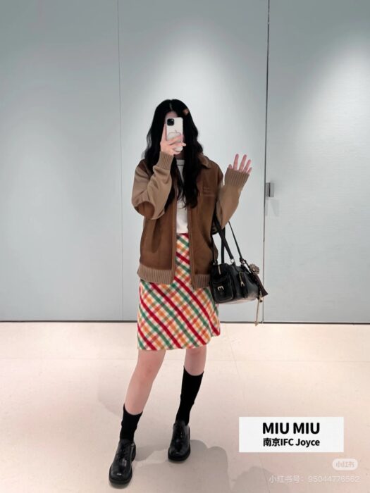 미우미우 스웨이드 니트 컷 자켓 레플리카 미러급 SA급 S급 고퀄리티 하이엔드 최상급 의류 [여성] 18