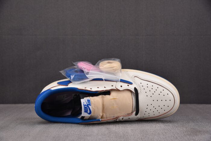 조던 1 x 트래비스 스캇 x 프라그먼트 레트로 로우 OG SP 세일 밀리터리 블루 DM7866-104 레플리카 미러급 SA급 S급 고퀄리티 최상급 하이엔드 신발 [남성여성공용] 3