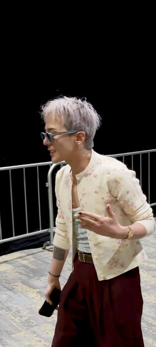 프라다 플로럴 프린트 울 가디건 레플리카 미러급 SA급 S급 고퀄리티 하이엔드 최상급 의류 [여성] 4