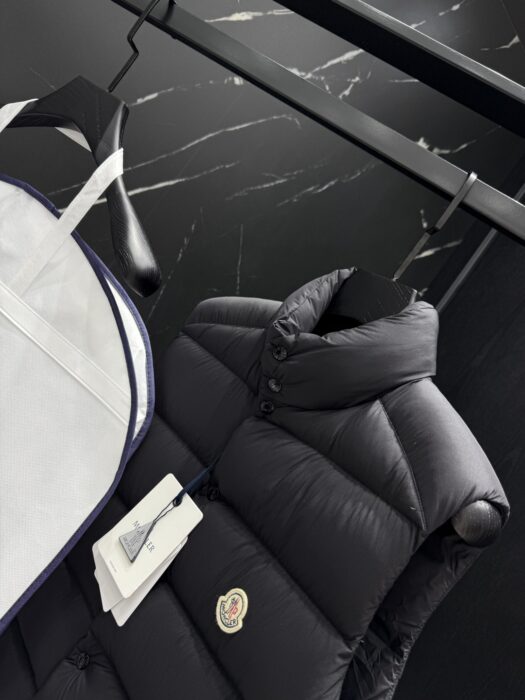 몽클레어 Tibb 다운 베스트 레플리카 미러급 SA급 S급 고퀄리티 하이엔드 최상급 의류 [남성여성공용] 25