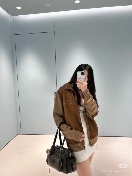 미우미우 스웨이드 니트 컷 자켓 레플리카 미러급 SA급 S급 고퀄리티 하이엔드 최상급 의류 [여성] 20