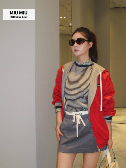 미우미우 스커트 레플리카 미러급 SA급 S급 고퀄리티 하이엔드 최상급 의류 [여성] 4