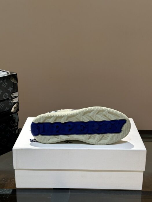 버버리 클래식 로우탑 스니커즈 레플리카 미러급 SA급 S급 고퀄리티 최상급 하이엔드 신발 [남성] 8