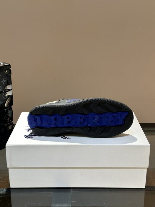 버버리 클래식 로우탑 스니커즈 레플리카 미러급 SA급 S급 고퀄리티 최상급 하이엔드 신발 [남성] 7