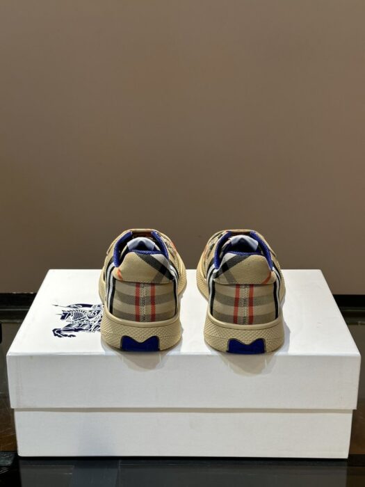 버버리 체크 테라스 스니커즈 레플리카 미러급 SA급 S급 고퀄리티 최상급 하이엔드 신발 [남성] 6