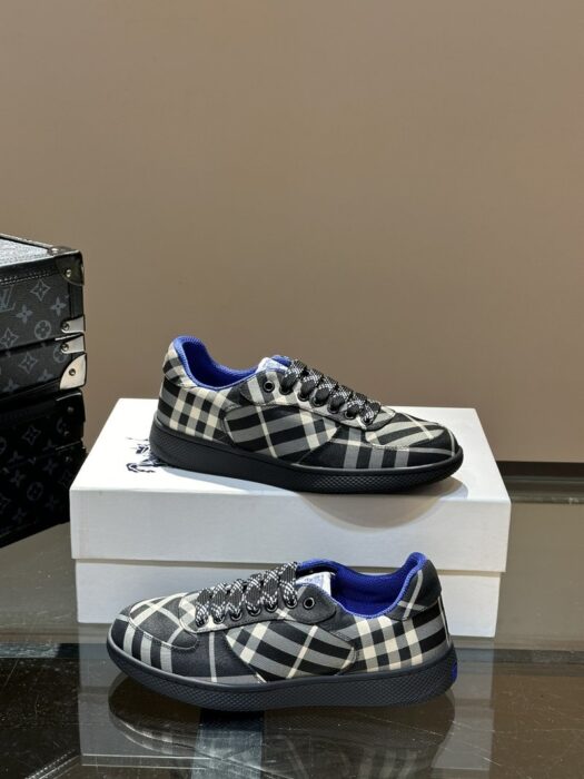 버버리 체크 테라스 스니커즈 레플리카 미러급 SA급 S급 고퀄리티 최상급 하이엔드 신발 [남성] 5