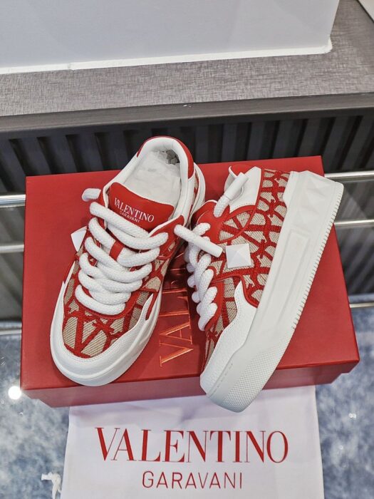 발렌티노 원스터드 XL V 로고 운동화 레플리카 미러급 SA급 S급 고퀄리티 최상급 하이엔드 신발 [남성여성공용] 3