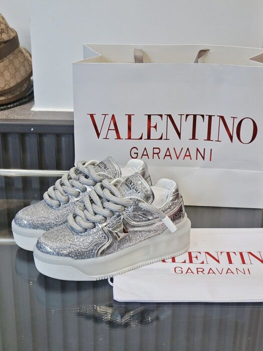 발렌티노 원스터드 XL V 로고 운동화 레플리카 미러급 SA급 S급 고퀄리티 최상급 하이엔드 신발 [남성여성공용] 4