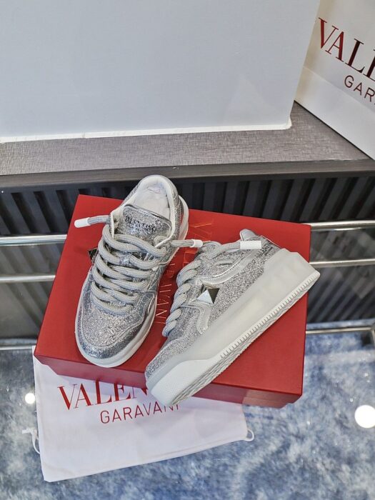 발렌티노 원스터드 XL V 로고 운동화 레플리카 미러급 SA급 S급 고퀄리티 최상급 하이엔드 신발 [남성여성공용] 3