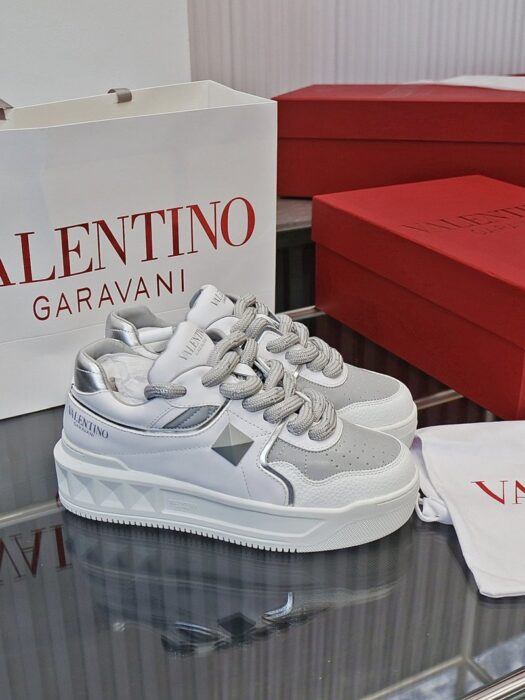 발렌티노 원스터드 XL V 로고 운동화 레플리카 미러급 SA급 S급 고퀄리티 최상급 하이엔드 신발 [남성여성공용] 5