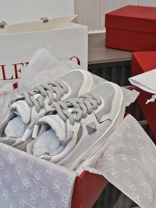 발렌티노 원스터드 XL V 로고 운동화 레플리카 미러급 SA급 S급 고퀄리티 최상급 하이엔드 신발 [남성여성공용] 9