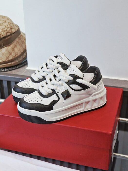 발렌티노 원스터드 XL V 로고 운동화 레플리카 미러급 SA급 S급 고퀄리티 최상급 하이엔드 신발 [남성여성공용] 3