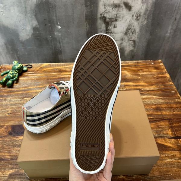 버버리 스니커즈 레플리카 미러급 SA급 S급 고퀄리티 최상급 하이엔드 신발 [남성] 9