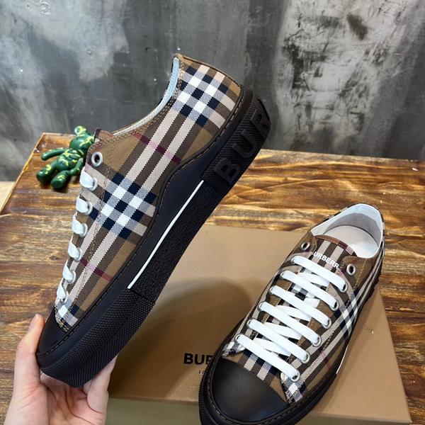 버버리 스니커즈 레플리카 미러급 SA급 S급 고퀄리티 최상급 하이엔드 신발 [남성] 5