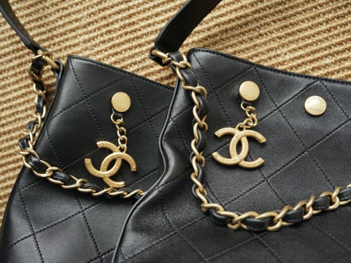샤넬 25SS 호보백 AS5406 블랙 레플리카 미러급 SA급 S급 고퀄리티 최상급 하이엔드 가방 [여성] 9