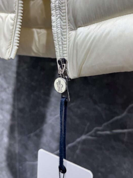 몽클레어 아이지 여성 경량패딩 구스다운 화이트 레플리카 미러급 SA급 S급 고퀄리티 하이엔드 최상급 의류 [여성] 6