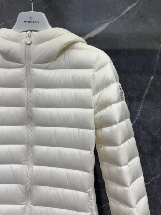 몽클레어 아이지 여성 경량패딩 구스다운 화이트 레플리카 미러급 SA급 S급 고퀄리티 하이엔드 최상급 의류 [여성] 9