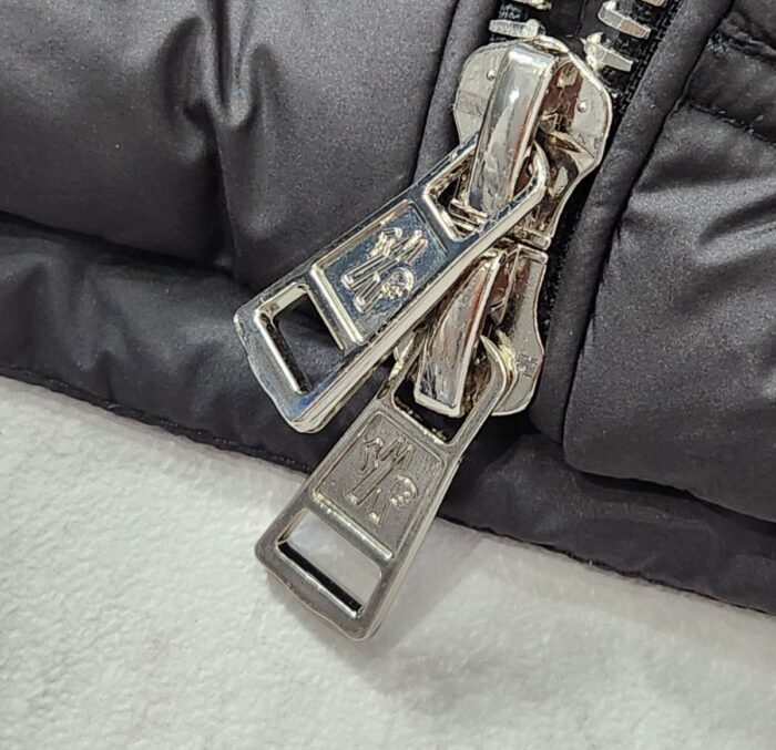 몽클레어 포이리에 구스다운 후드패딩 자켓 레플리카 미러급 SA급 S급 고퀄리티 하이엔드 최상급 의류 [남성] 27